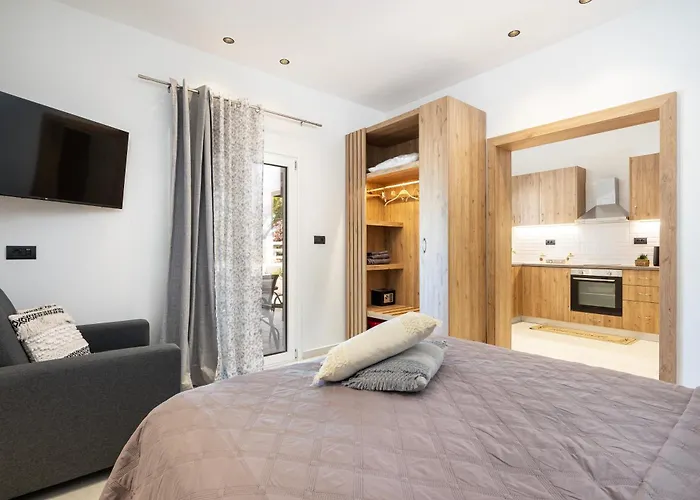 Horse - 5 Min To The Daire *