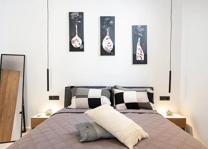 Horse - 5 Min To The *