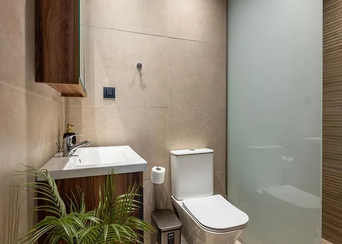 Horse - 5 Min To The Appartement *